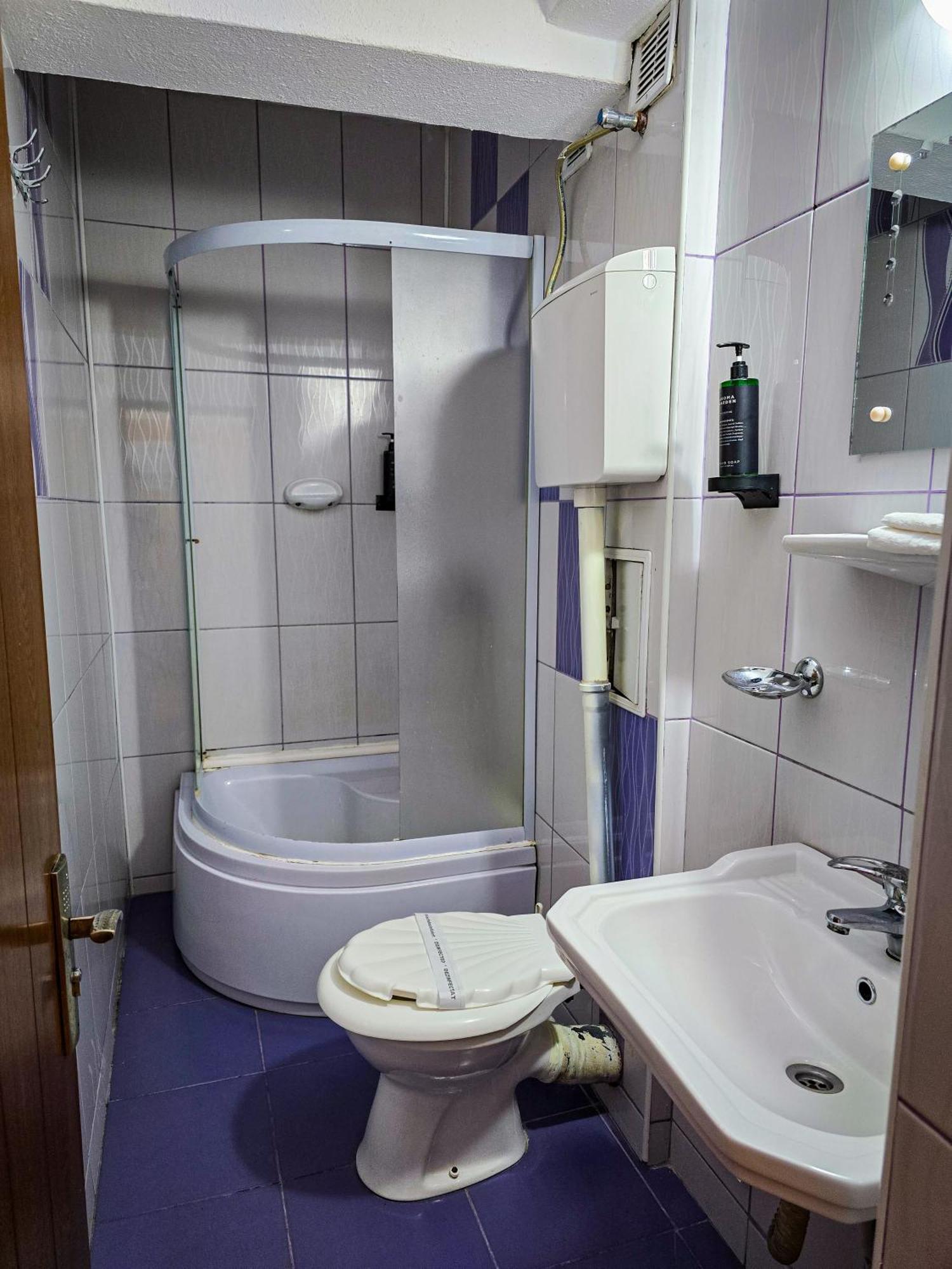 Hotel Horezu Extérieur photo